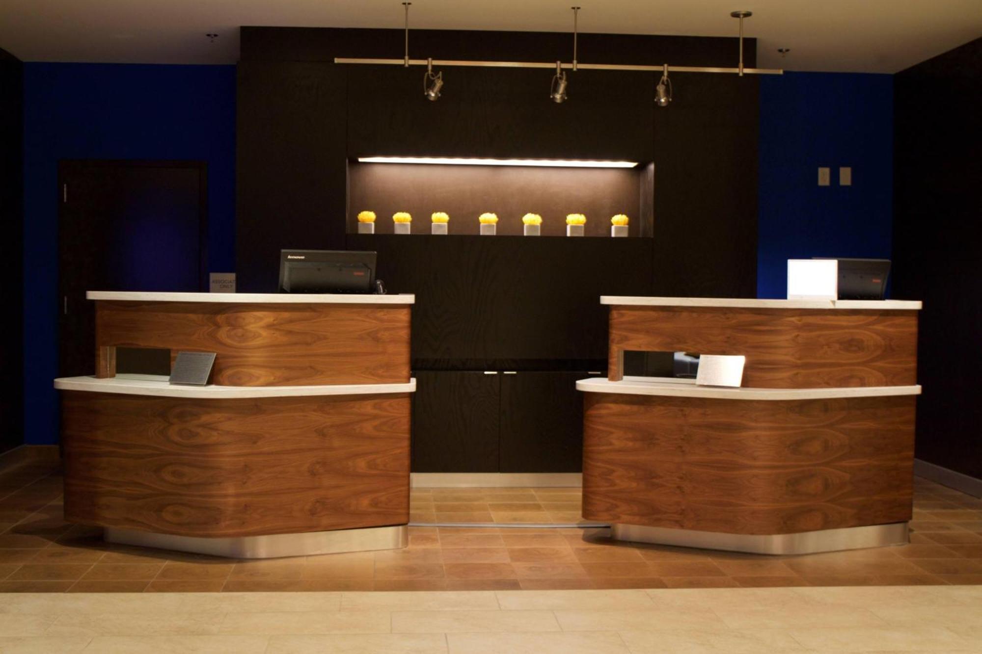 Courtyard By Marriott Asheville Airport Hotel Fletcher